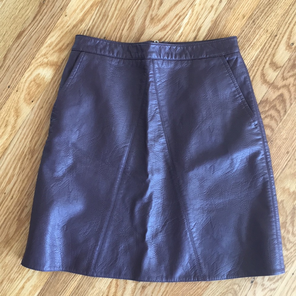 ZARA: maroon faux leather mini skirt | sz XS